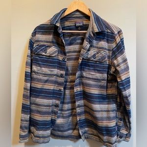 Patagonia Super Soft Organic Cotton Fjord Flannel Shirt, men’s size XS
